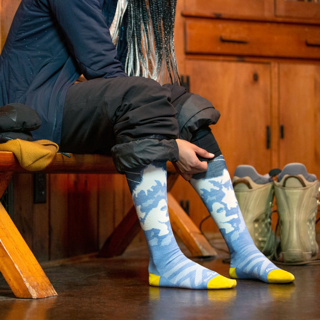 Darn Tough Women's Yeti Lightweight OTC Ski & Snowboard Sock